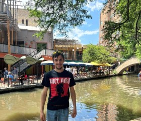 Tyler, 25, Phoenix