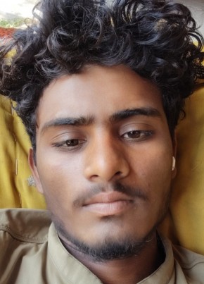 Rajesndamor, 18, India, Jhābua