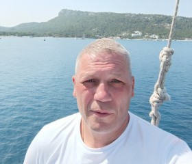 Pyetr, 41, Moscow