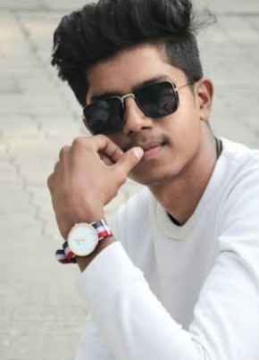 Varun dhawn, 19, India, Marathi, Maharashtra