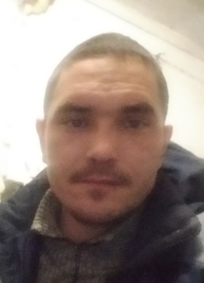 Роман, 33, Россия, Саратов