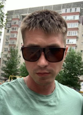Артем, 32, Россия, Салехард