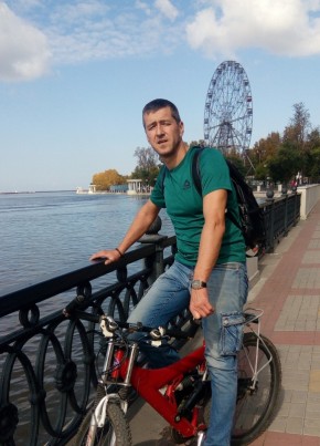 Денис из Хабаровска 49 лет