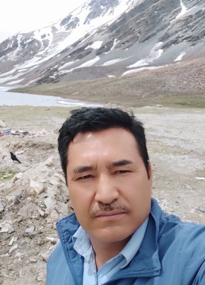 Lo sang, 46, India, Delhi