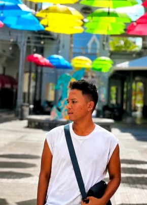 Allane из Port Louis 26 лет