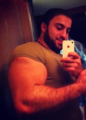 ابو الفوارس, 35, الجمهورية العربية السورية, دمشق