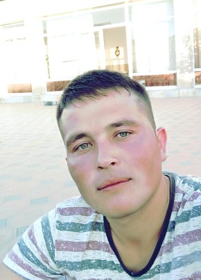 Артур, 29, Россия, Санкт-Петербург