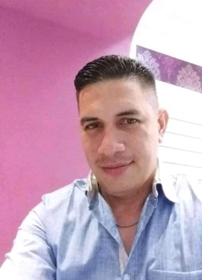 Alfredo Gil, 40, Trinidad and Tobago, Chaguanas