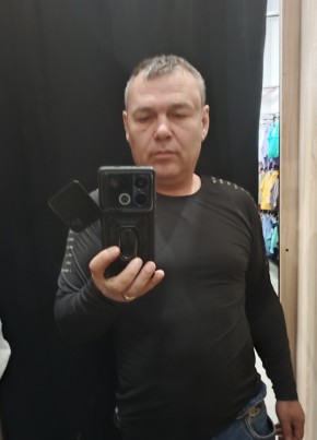 Константин из Отрадныя 48 лет