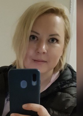 Кира, 36, Россия, Санкт-Петербург