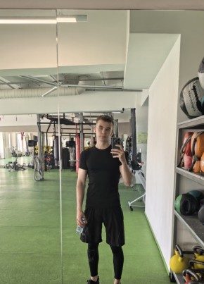 Денис из Барнаула 22 года