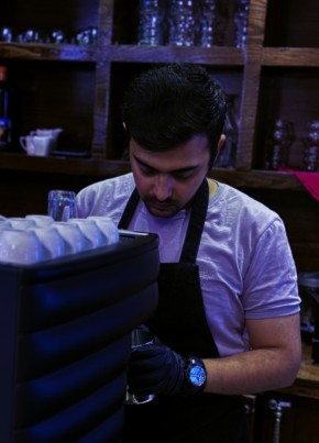 Atta, 26, Iran, Mashhad
