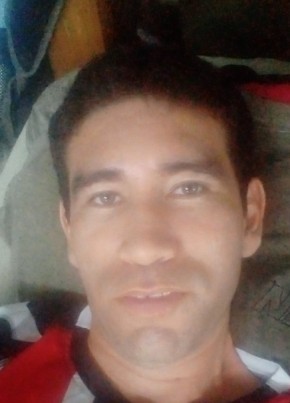 Richard, 18, República del Paraguay, Asunción