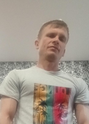 Александр, 32, Россия, Пикалёво