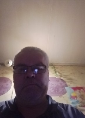 Олег, 47, Россия, Очер