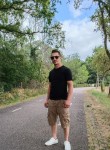 Denis, 25, Breda