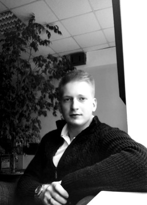 Александр из Самары 23 года