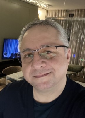 Kirill из عمان 49 лет