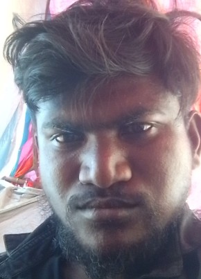 Rahul Thakor, 19, India, Sāyla