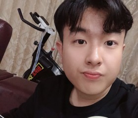 王洪博, 26, Yongfeng
