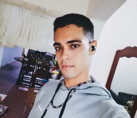 Mega, 18, Cumana