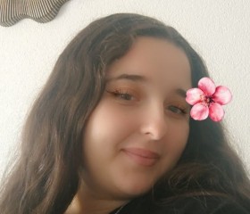 Anesa, 19, Ferizaj