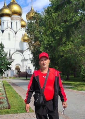 Олег из Зверево 46 лет