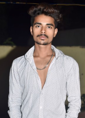 Nandu patel, 19, India, New Delhi