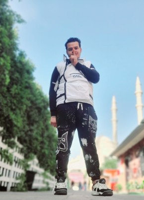 موسي из القاهرة 25 лет