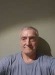 Олег, 66 лет, Москва