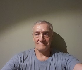 Олег, 66 лет, Москва