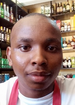 Paul, 23, Kenya, Mombasa