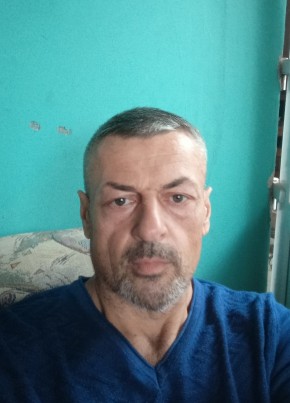Павел, 47, Россия, Саки