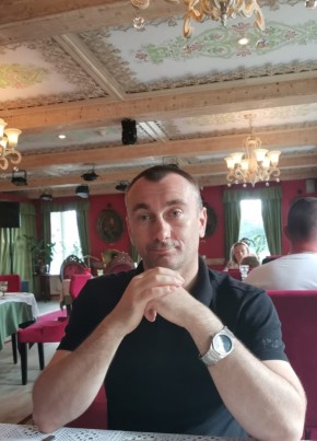 Николай из Павловского Посада 44 года