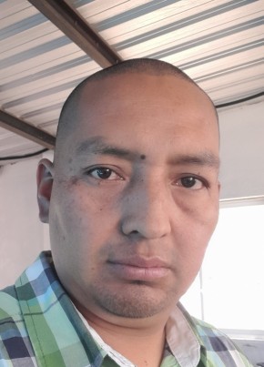 Eduardo Caguana, 44, República del Ecuador, Quito