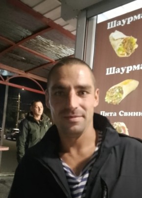 Алексей, 39, Россия, Железногорск (Курская обл.)