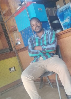 White John, 31, Malaŵi, Blantyre