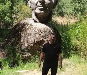 Artur, 48, Yerevan
