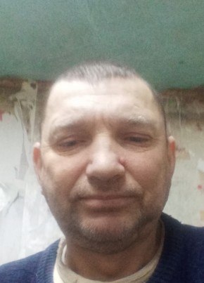 Константин из Купино 46 лет
