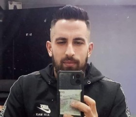 Hakim, 28, Makouda