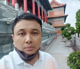 Kaen, 39, Mueang Nonthaburi