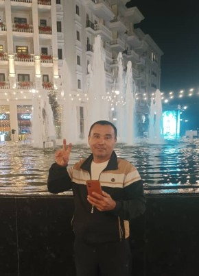 Рома из Urganch 33 года