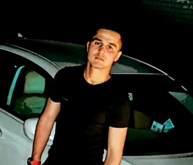 ADAM, 21, Khujand