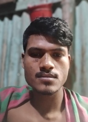 A из ঢাকা 25 лет