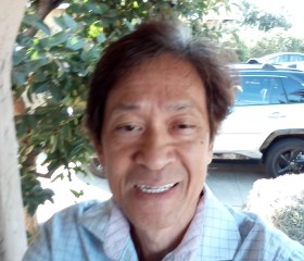 Robert, 40, Los Angeles