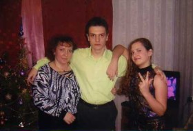 Andrey, 28 - Я,мама,папа и сестра