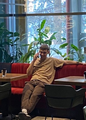 Дамиан из Новосибирска 23 года