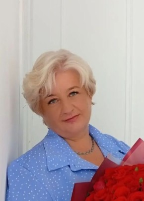 Алёна из Саратова 48 лет