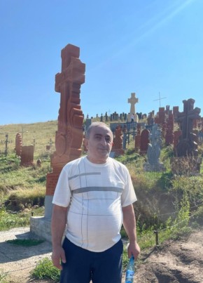 Ашот из Тюмени 59 лет
