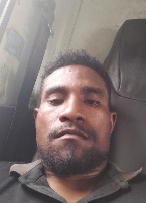 Delta Allan из Port Moresby 33 года